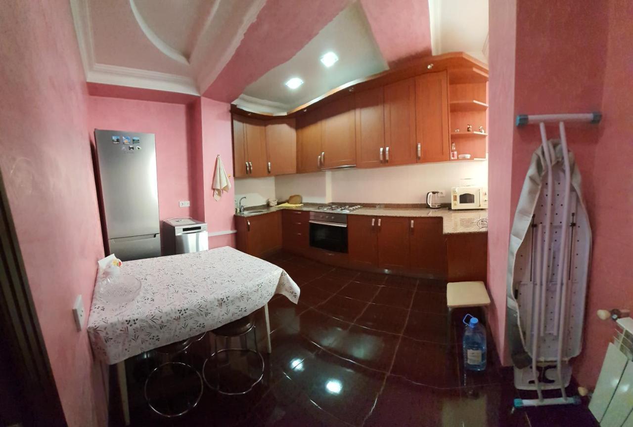 appartments in Batoumi Extérieur photo